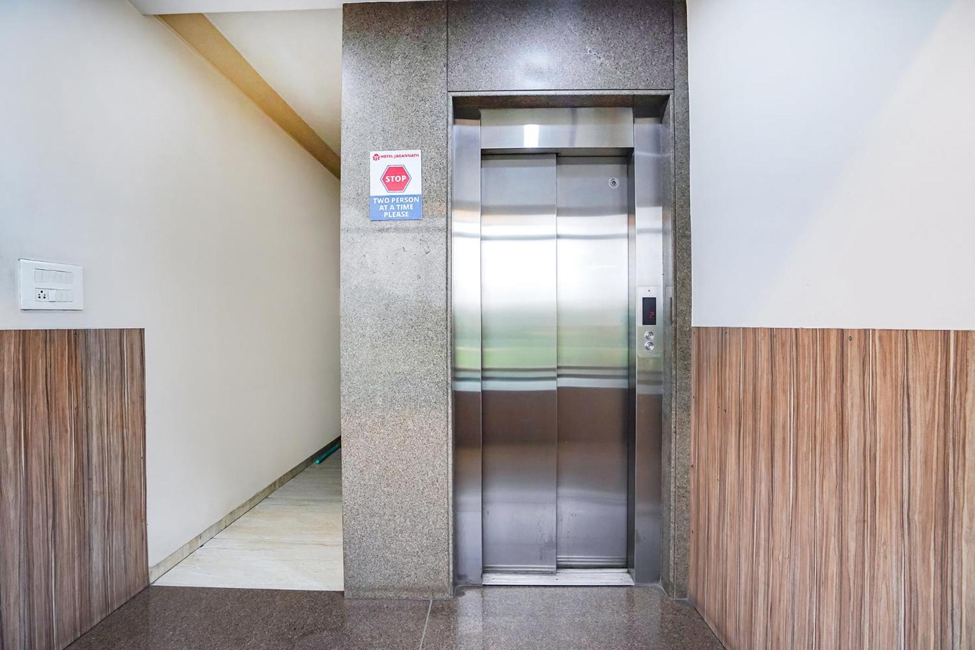 Fabhotel Jagannath - Nr Platinum Hospital, Sitabuldi Nagpur Dış mekan fotoğraf